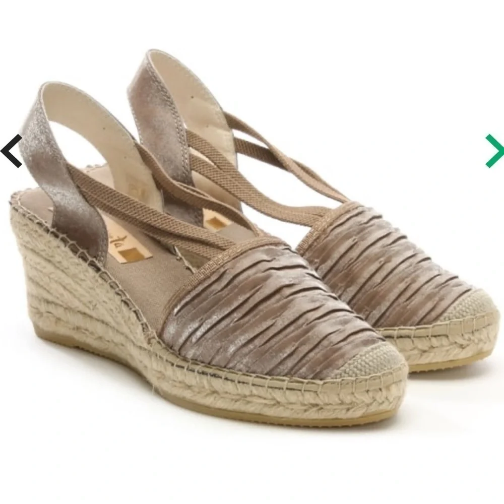 VIDORRETA Corvara Beige Ruffle Mid Wedge Espadrilles